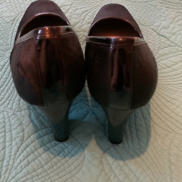 Black heels - Picture 3 of 6